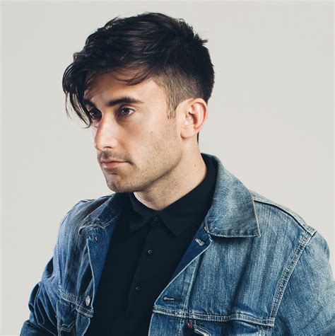 phil wickham haircut